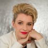 Dorota Śliwińska Klaudia, chciałam Ci ogromnie podziękować. Twoje szkolenie on line zaoszczędziło mi mnóstwo czasu a przede wszystkim nerwów związanych z próbowaniem różnych metod działania on line w MLM. Wielokrotnie próbowałam zrobić coś po swojemu, odkryć przysłowiowe koło. Jestem bardzo niecierpliwa, więc szybko się zniechęcałam brakiem efektów. Stwierdzałam, że tego biznesu nie da się robić przez Facebook. Ale przecież wokół byli ludzie, którzy to robili. Więc musiała istnieć jakaś „tajemna” wiedza, która pozwalała na uproszczenie całego systemu pracy. Już od dawna byłaś w moich znajomych. Co jakiś czas zaglądałam, ale nie miałam pojęcia, że stworzyłaś aż tyle nagrań i że masz też szkolenia. Jakimś cudem wyświetliła mi się Twoja oferta zniżkowa na jedno ze szkoleń. Bez wahania je wykupiłam i…. to był strzał w „10”. Nagle, jakby mnie oświeciło. Wszystko stało się banalnie proste. Teraz czytam wszystko co masz na swoich profilach we wszystkich możliwych mediach społecznościowych. Zasypiam słuchając Twoich szkoleń na YT. Rano wstaję i działam. Tego potrzebowałam. Dziękuję ogromnie i proszę o więcej.